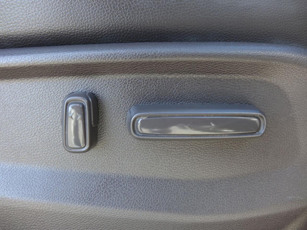 2018 Honda Odyssey Touring - Photo #16