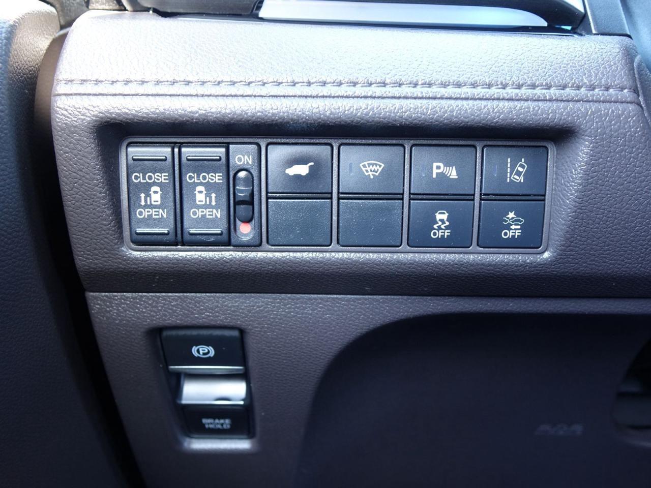 2018 Honda Odyssey Touring - Photo #25