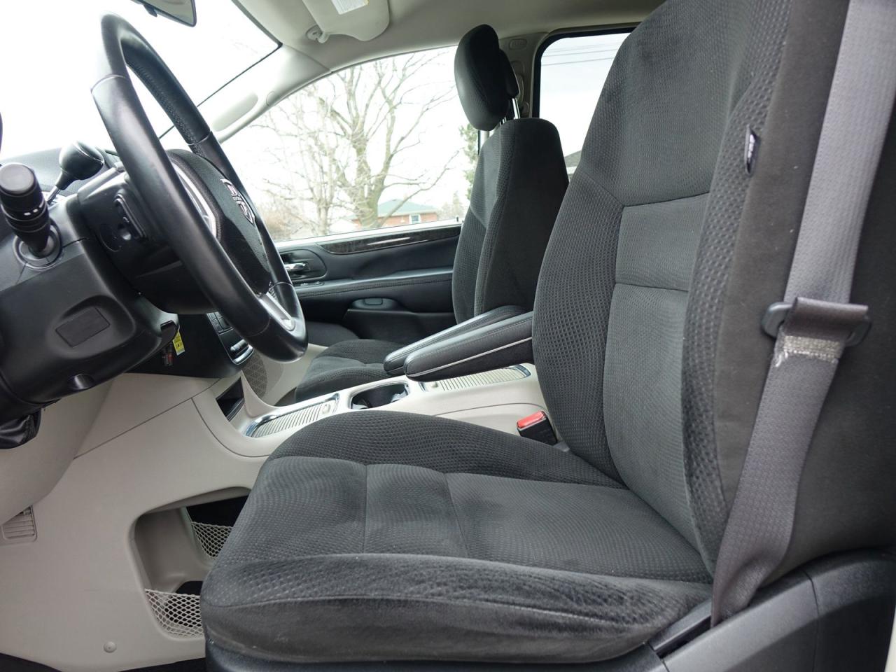 2017 Dodge Grand Caravan Crew - Photo #7