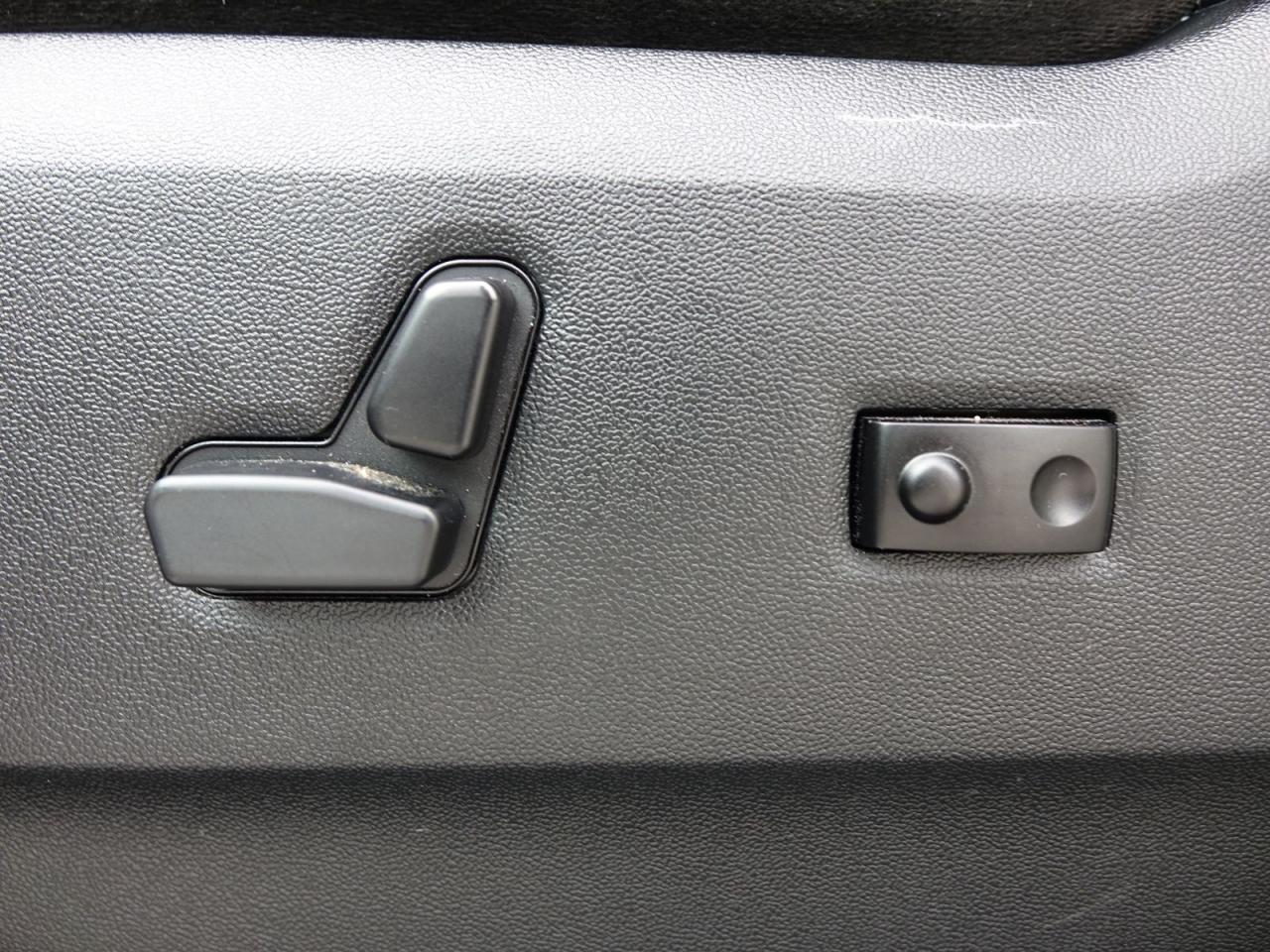 2017 Dodge Grand Caravan Crew - Photo #8