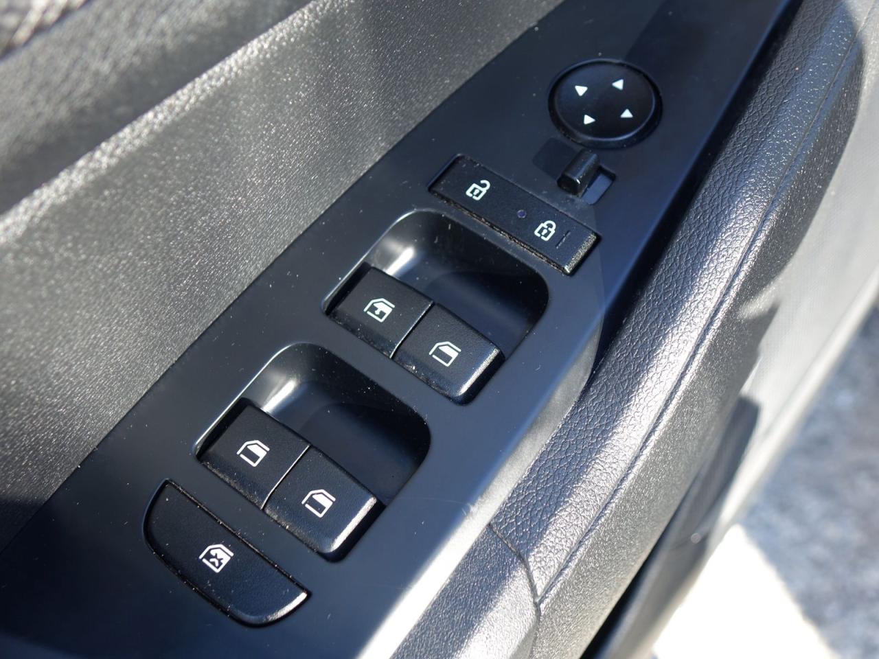 2023 Kia Sportage LX AWD - Photo #18