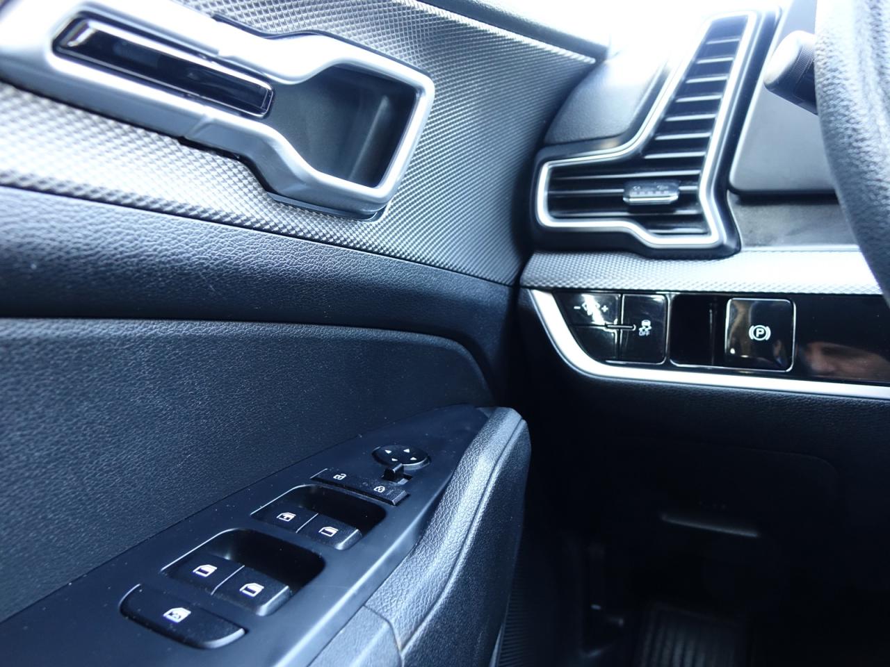 2023 Kia Sportage LX AWD Photo