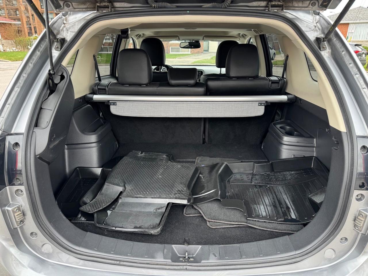 2019 Mitsubishi Outlander Phev SE - Photo #8