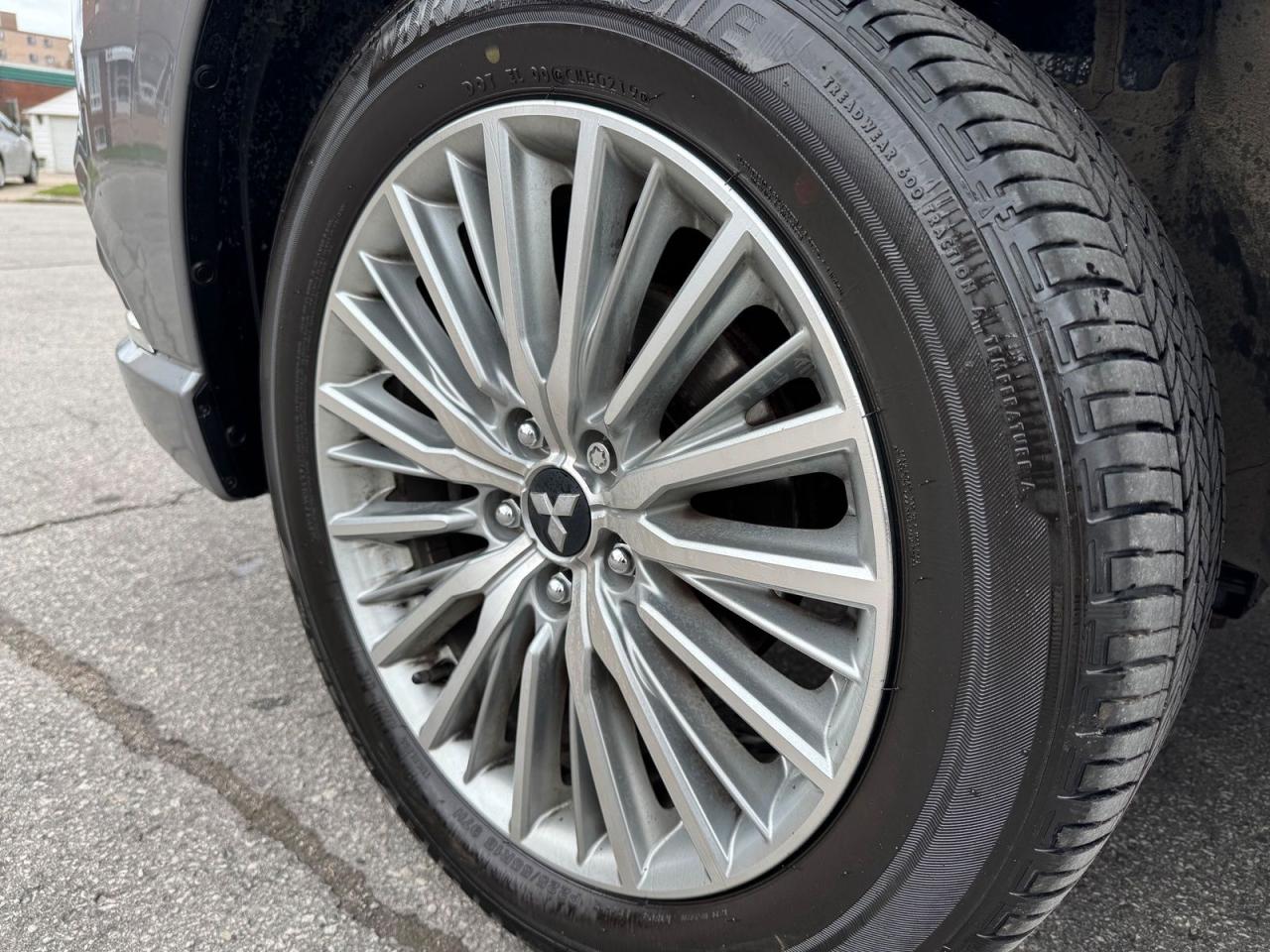 2019 Mitsubishi Outlander Phev SE - Photo #6
