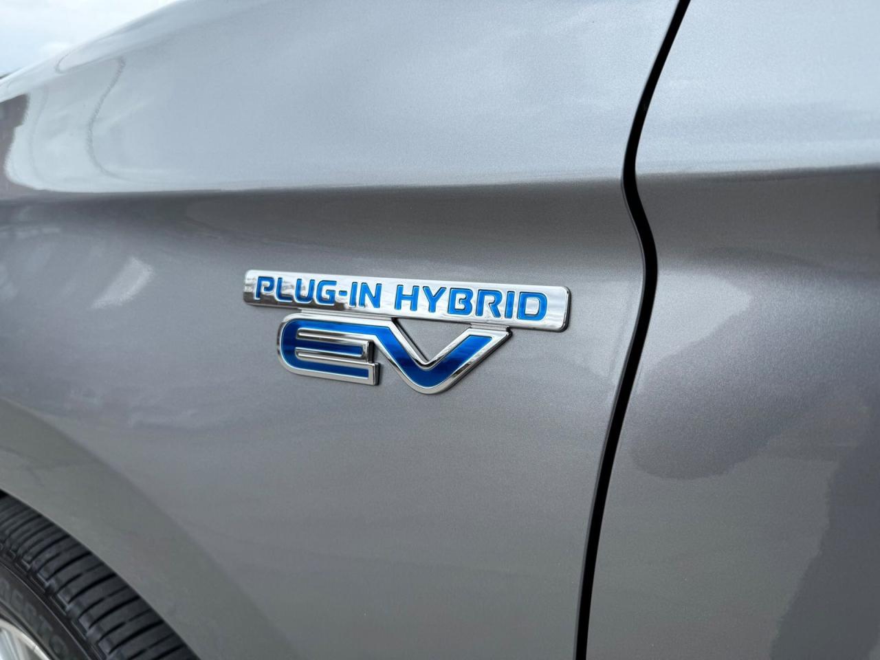 2019 Mitsubishi Outlander Phev SE - Photo #11