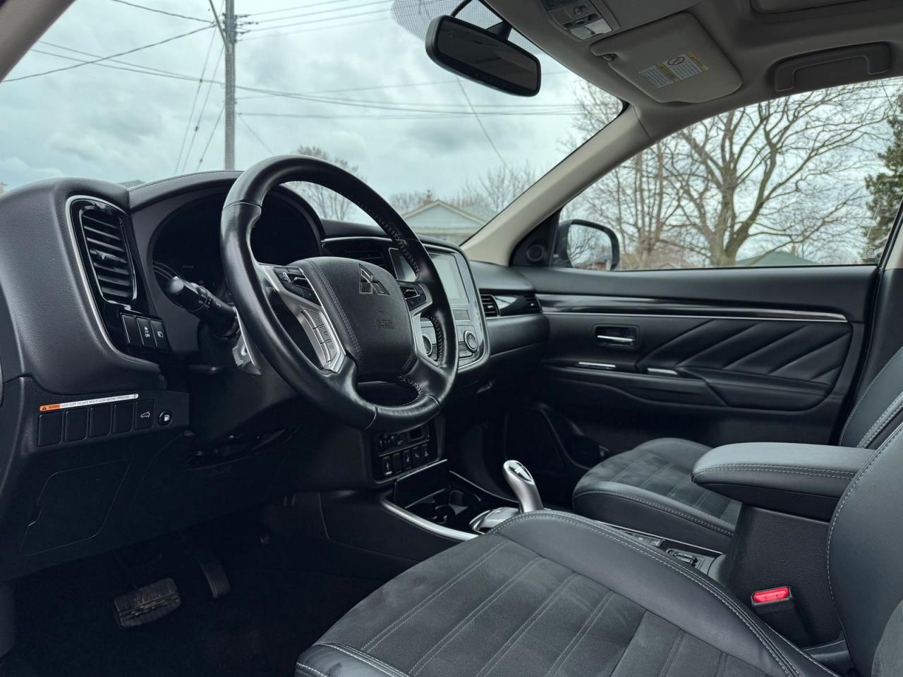 2019 Mitsubishi Outlander Phev SE - Photo #12