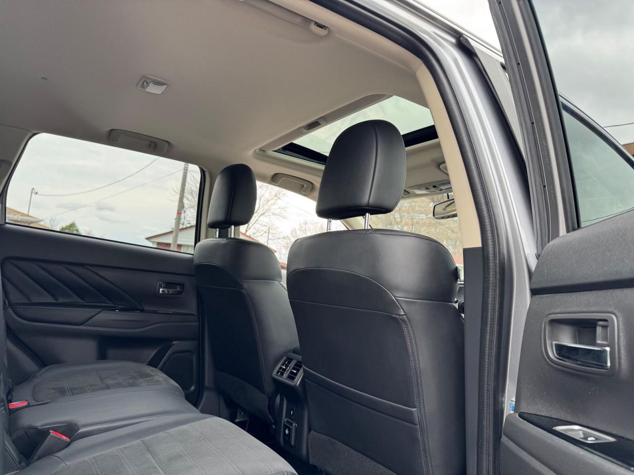 2019 Mitsubishi Outlander Phev SE - Photo #23