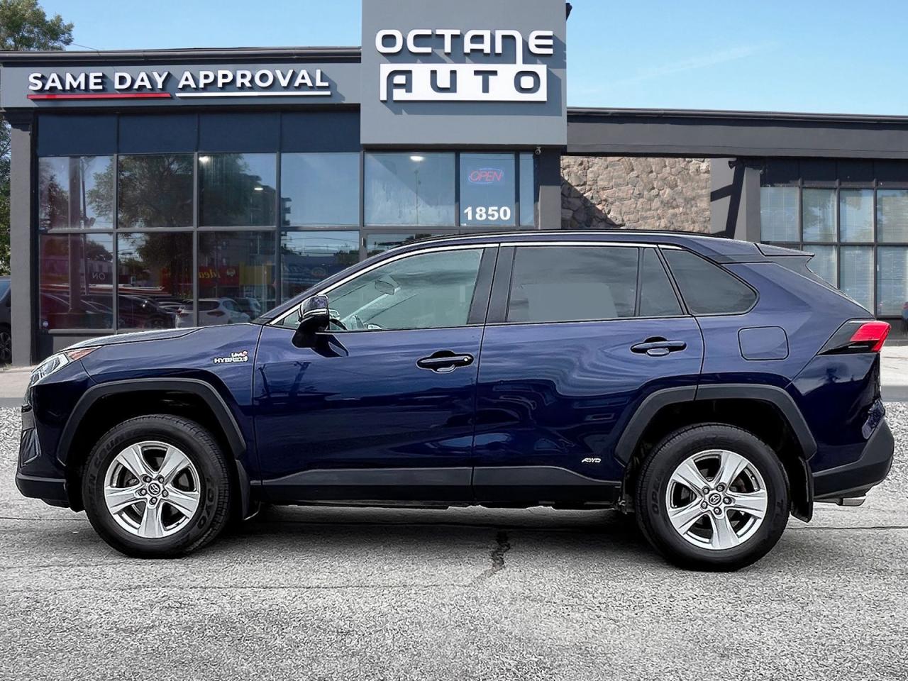 2019 Toyota RAV4 Hybrid XLE - Photo #3