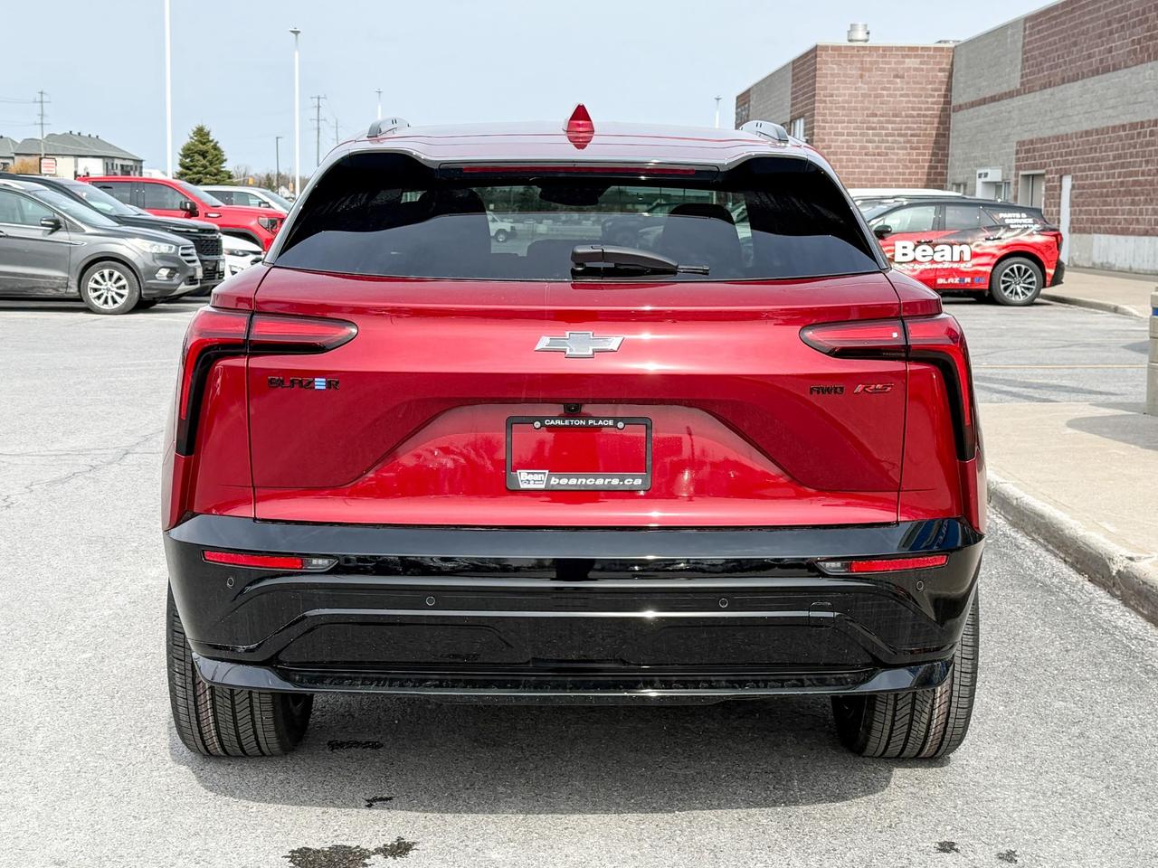 2025 Chevrolet Blazer EV RS FULLY ELECTRIC WITH REMOTE START/ENTRY, HEATED SEATS, HEATED STEERING WHEEL, POWER LIFTGATE, HD SURROUND VISION Photo3