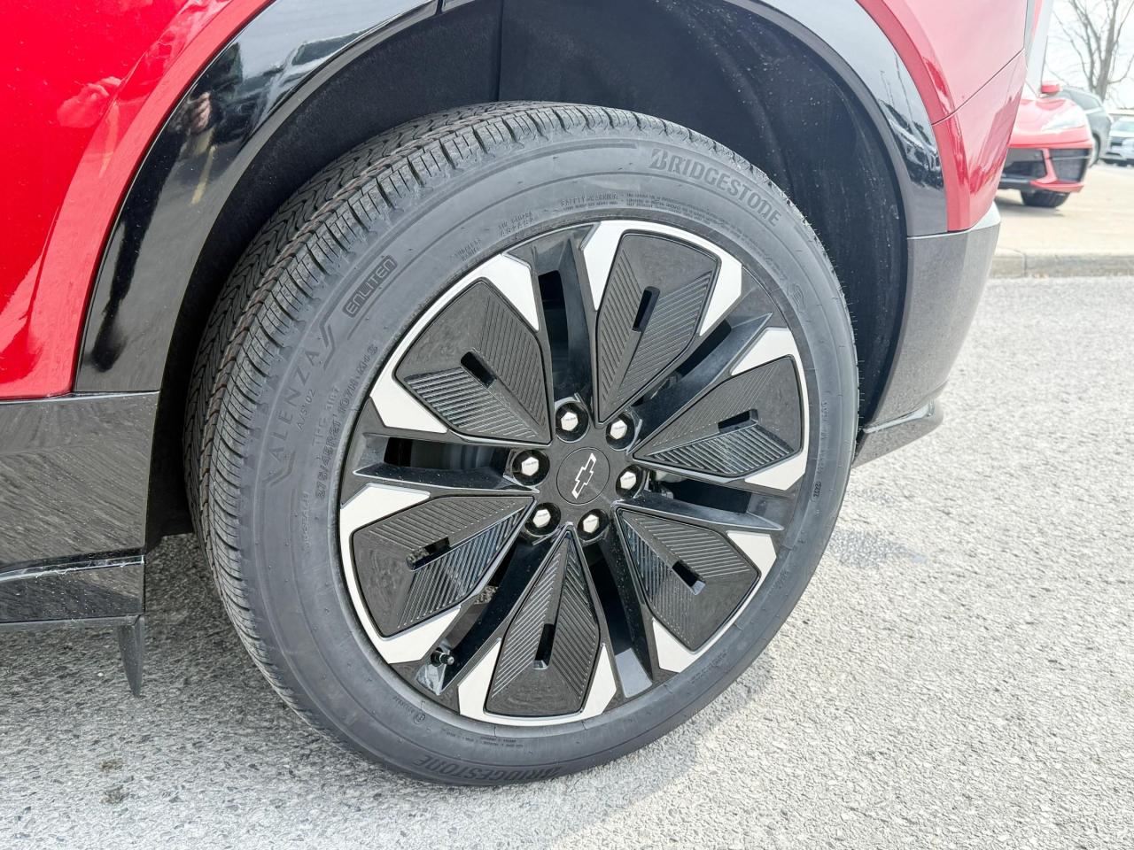 2025 Chevrolet Blazer EV RS FULLY ELECTRIC WITH REMOTE START/ENTRY, HEATED SEATS, HEATED STEERING WHEEL, POWER LIFTGATE, HD SURROUND VISION Photo