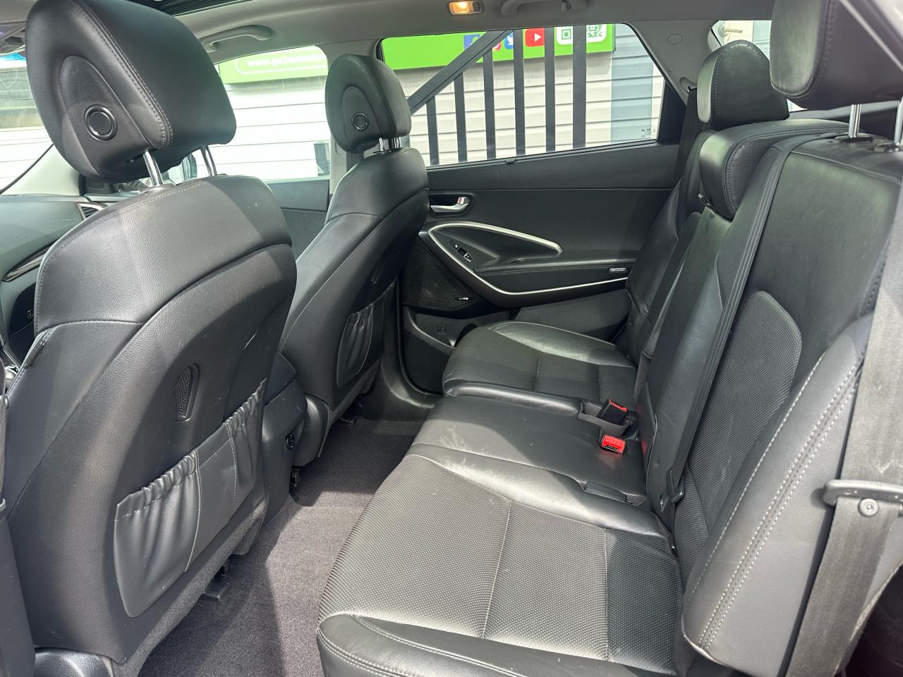 2017 Hyundai Santa Fe XL LIMITED - Photo #11