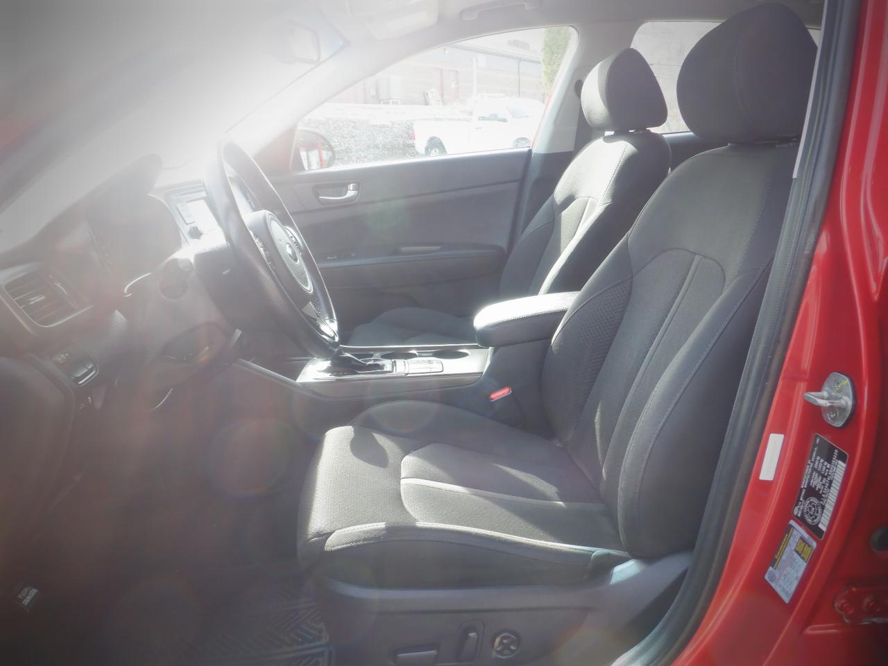 2017 Kia Optima LX+ - Photo #3