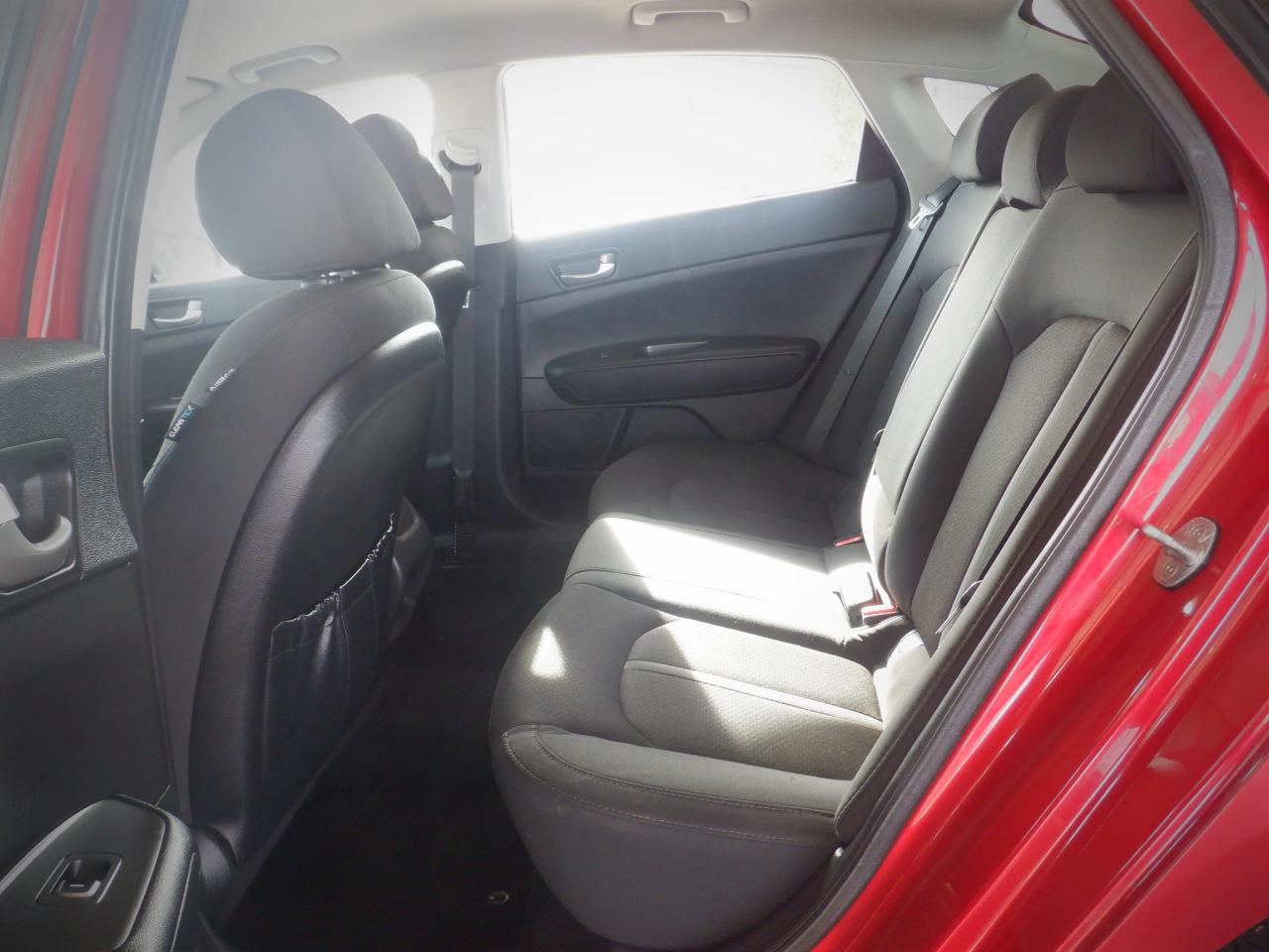 2017 Kia Optima LX+ - Photo #7