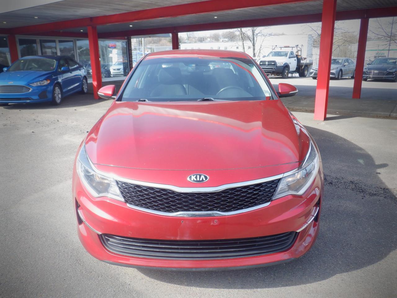 2017 Kia Optima LX+ - Photo #2