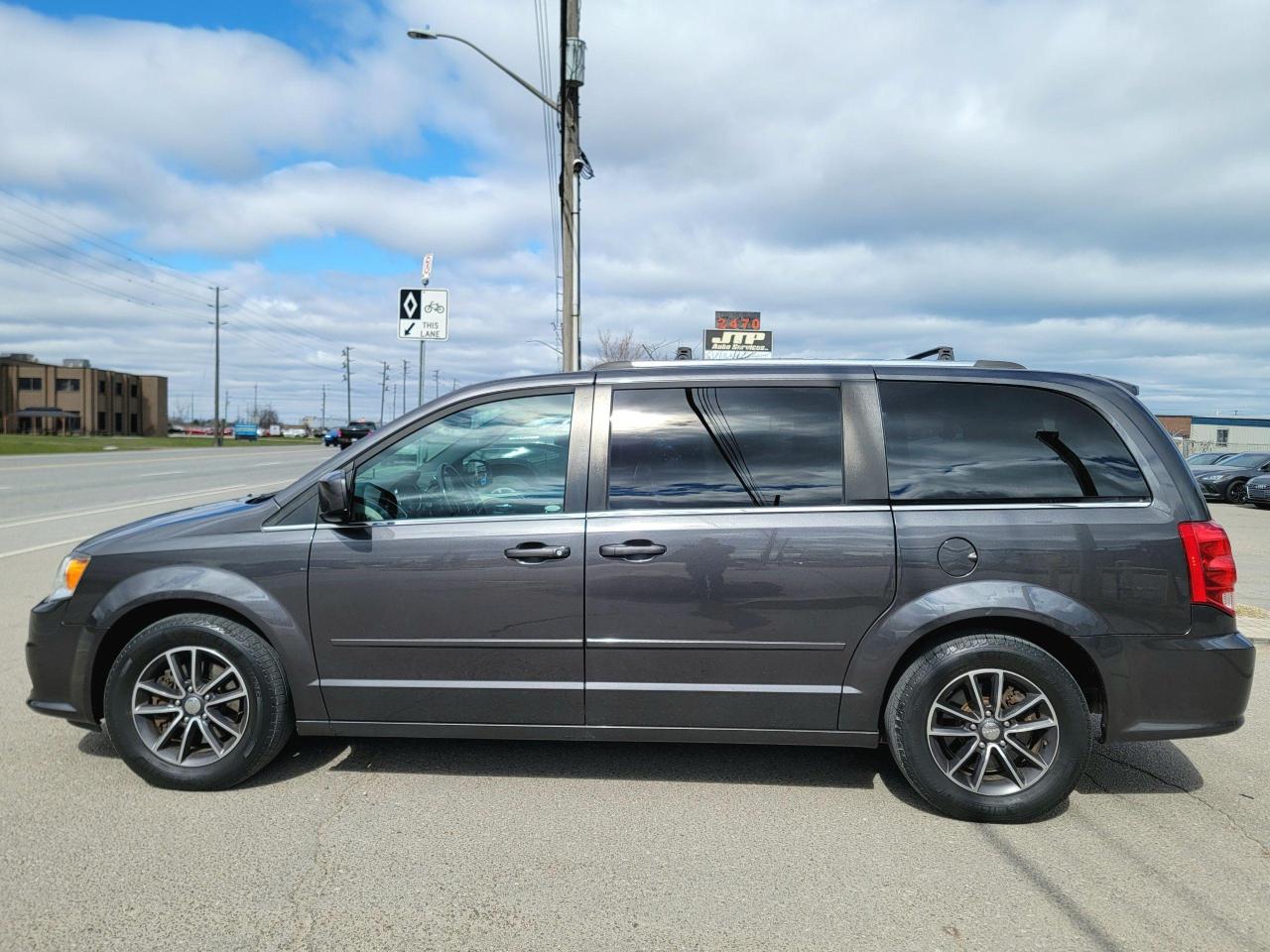 2016 Dodge Grand Caravan SXT Premium Plus - Photo #8