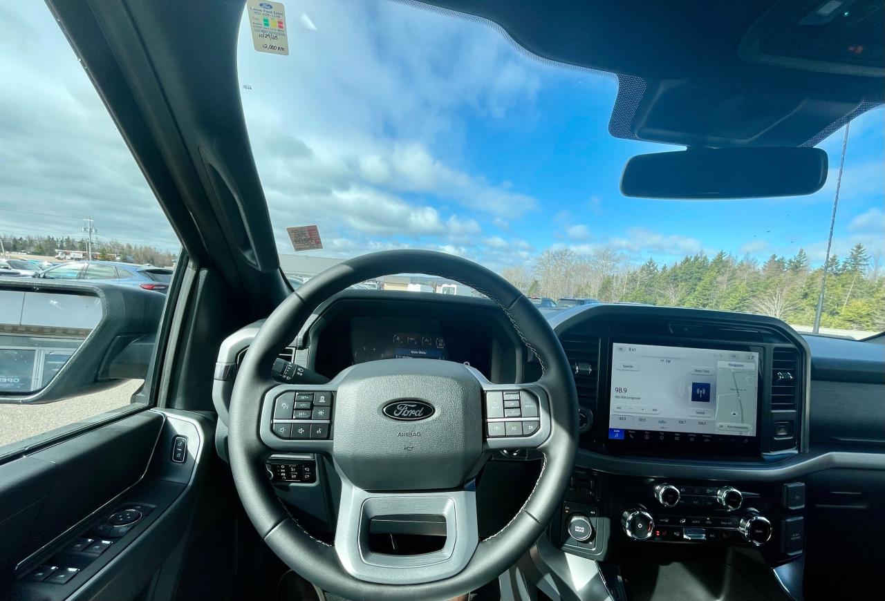 2025 Ford F-150 XLT 4WD SuperCrew 5.5' Box Photo5