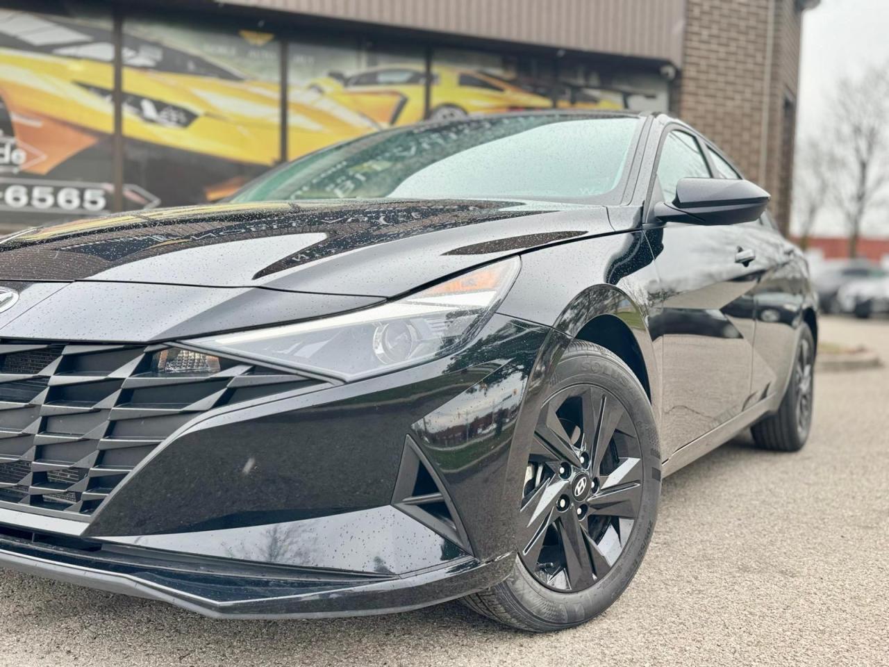 2023 Hyundai Elantra  Photo4