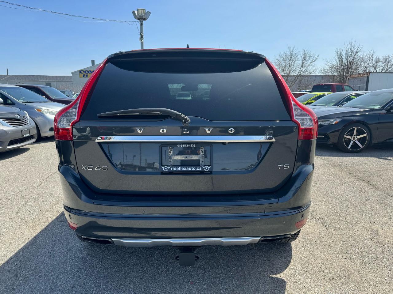 2015 Volvo XC60 T5 Drive-E Premier Plus - Photo #6