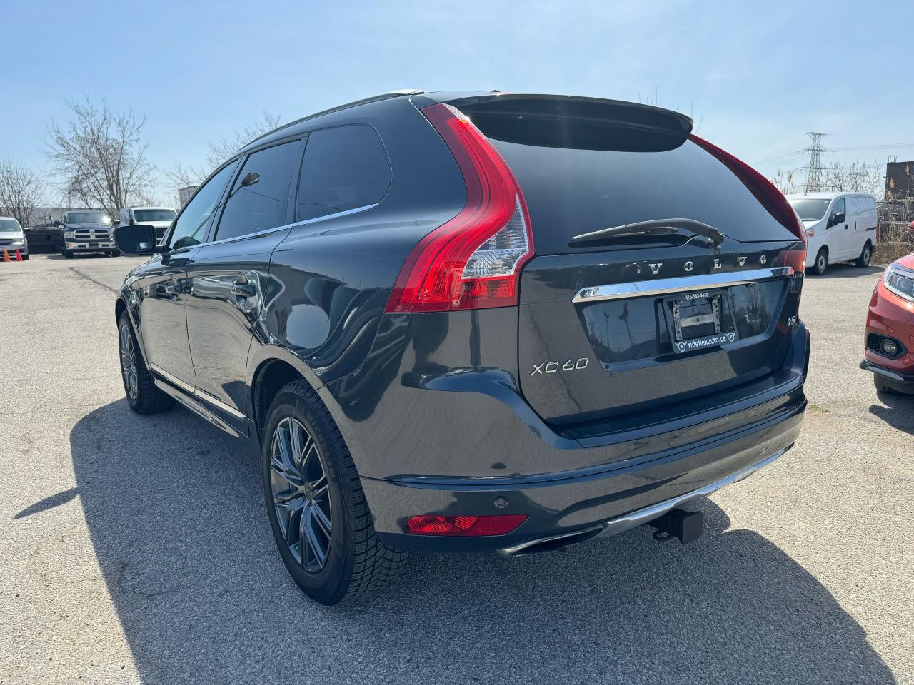 2015 Volvo XC60 T5 Drive-E Premier Plus - Photo #7