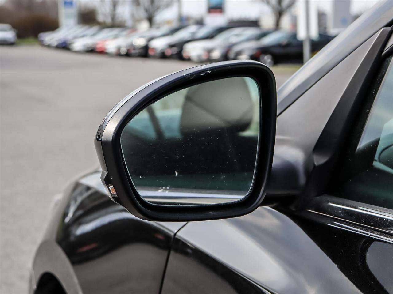 2024 Nissan Sentra SV Photo