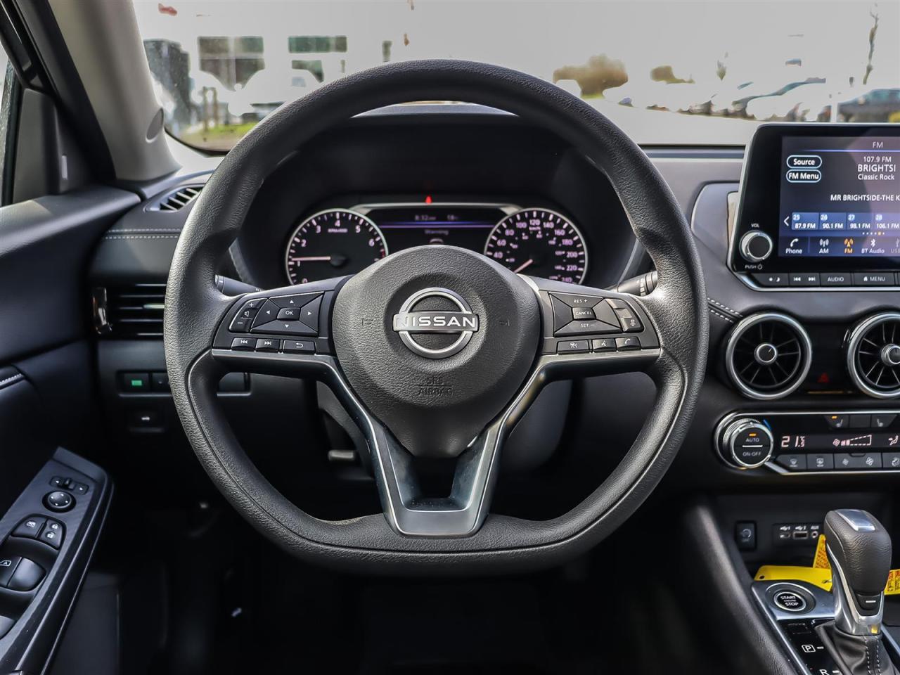 2024 Nissan Sentra SV Photo