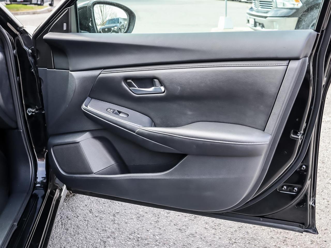 2024 Nissan Sentra SV Photo