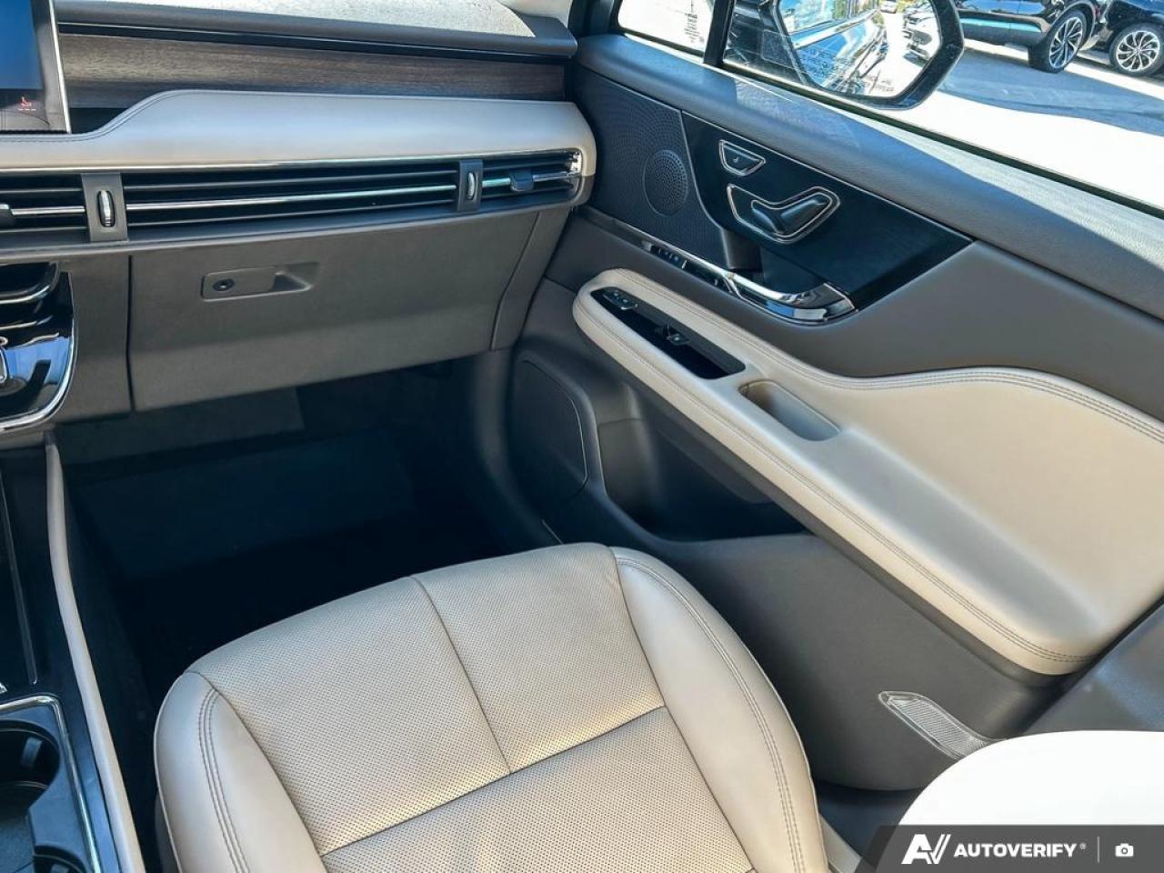 2024 Lincoln Corsair Grand Touring 301A|$7K IN OPTIONS|NO ACCIDENT |PLUG-IN|20 WHLS Photo