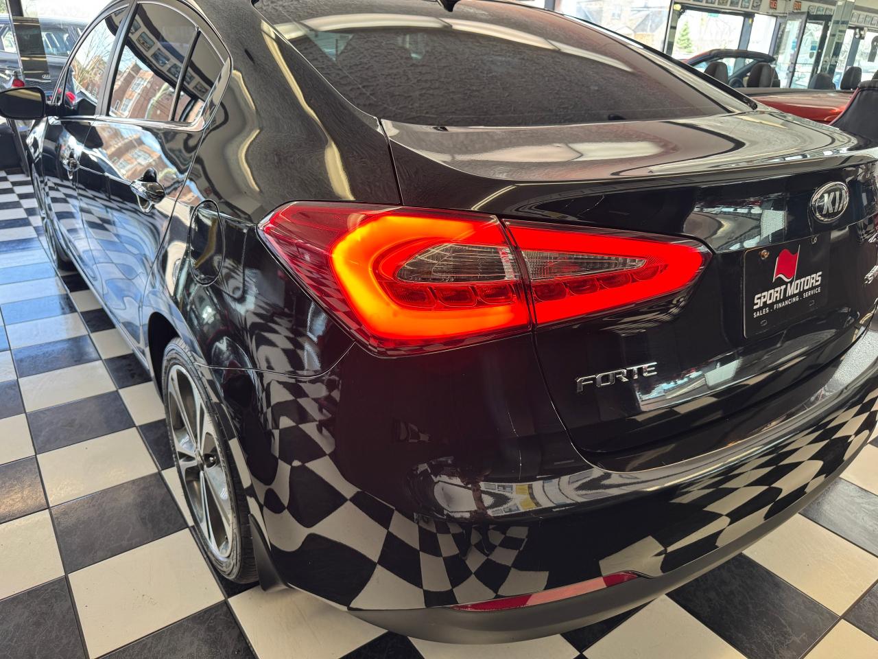 2016 Kia Forte SX+New Tires+Roof+GPS+Cooled Leather+CLEAN CARFAX - Photo #38