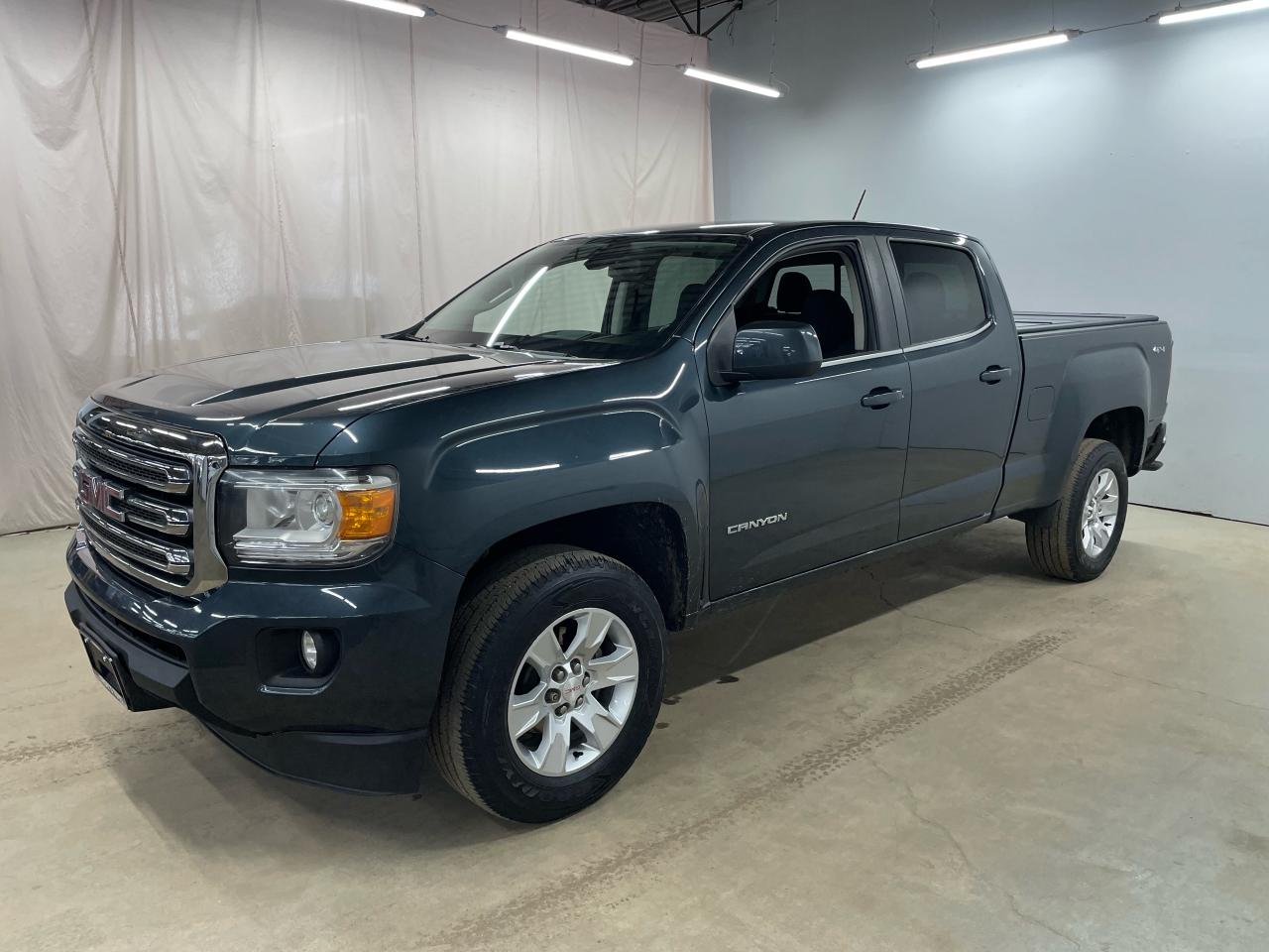 2017 GMC Canyon 4WD SLE Photo3