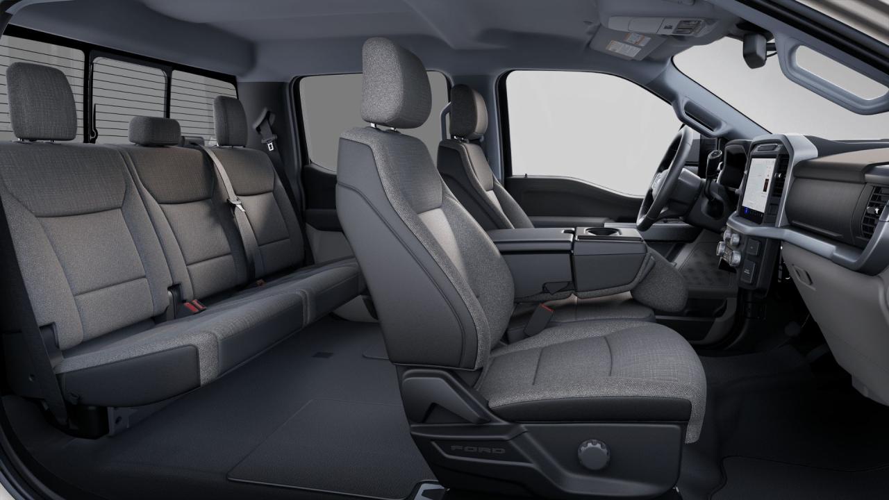 2025 Ford F-150 XLT 4WD SuperCrew 6.5' Box Photo5