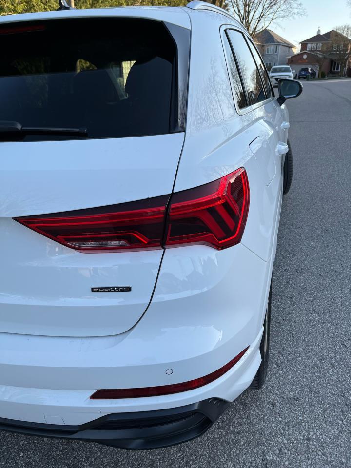 2021 Audi Q3 Progressiv 45 TFSI quattro S-LINE-1 LOCAL FEMALE OWNER!! - Photo #12