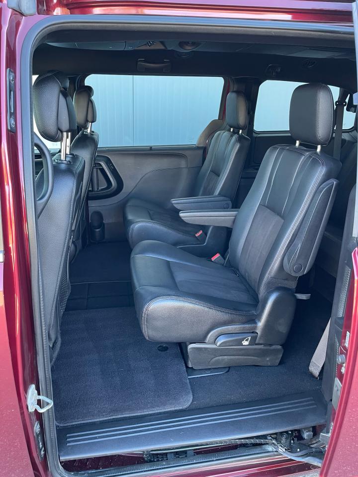 2020 Dodge Caravan GRAND CARAVAN SXT Photo