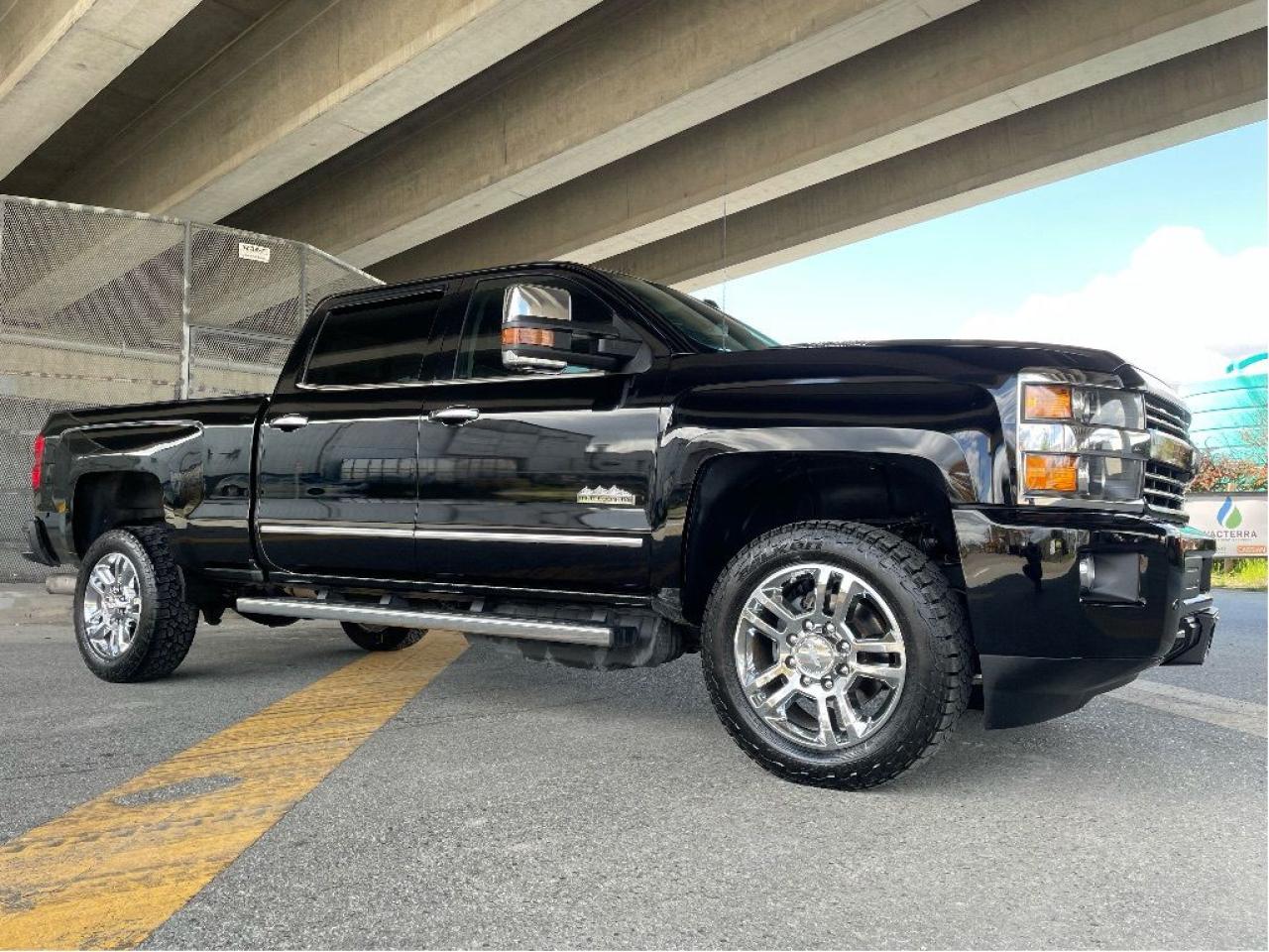 Used 2019 Chevrolet Silverado 2500 HD High Country 4WD DIESEL HEATED COOLED LEATHER NAVI for sale in Langley, BC