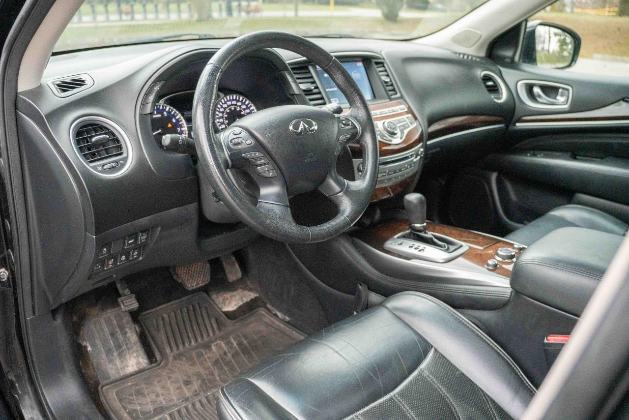 2013 Infiniti JX35 Base - Photo #18