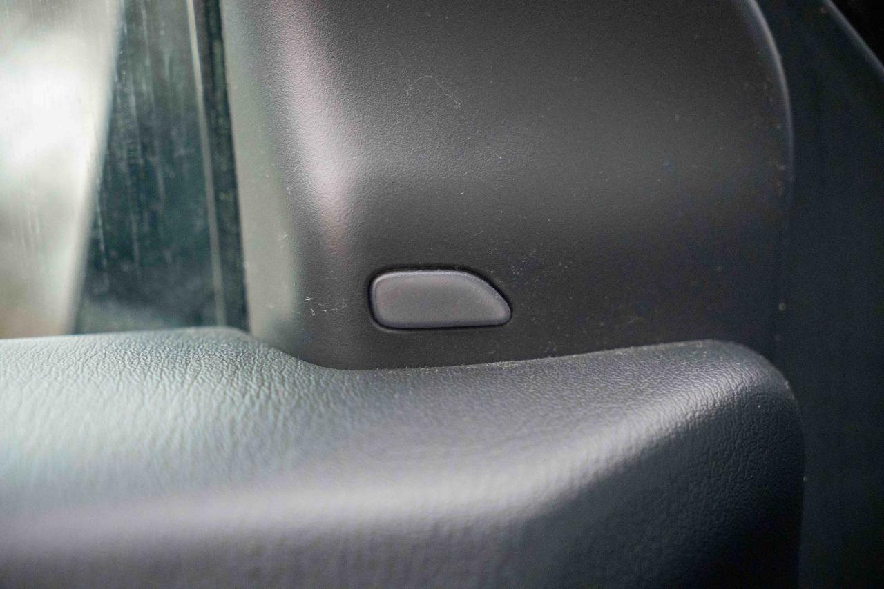 2013 Infiniti JX35 Base - Photo #20