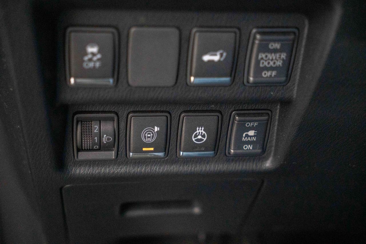 2013 Infiniti JX35 Base - Photo #23
