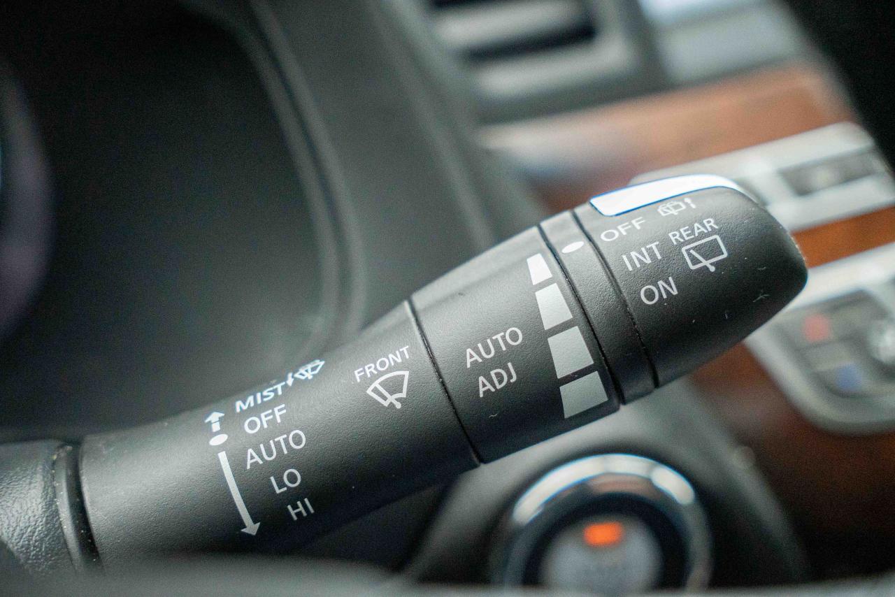 2013 Infiniti JX35 Base - Photo #33