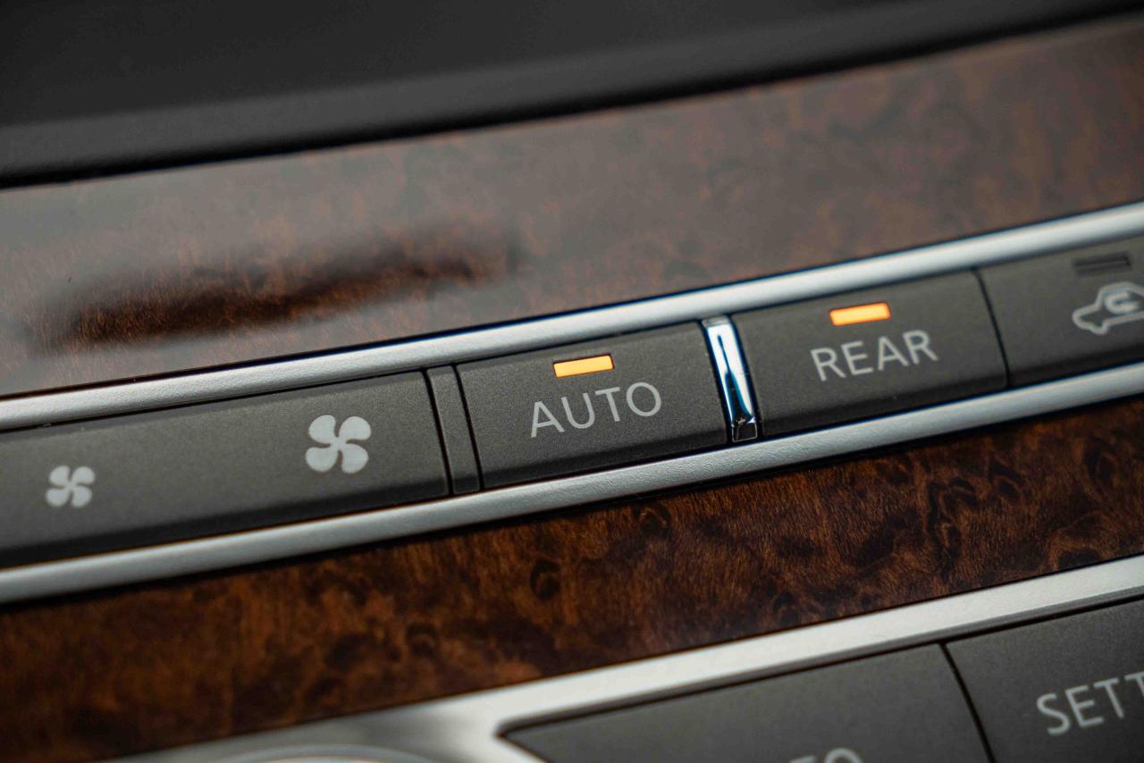 2013 Infiniti JX35 Base - Photo #41