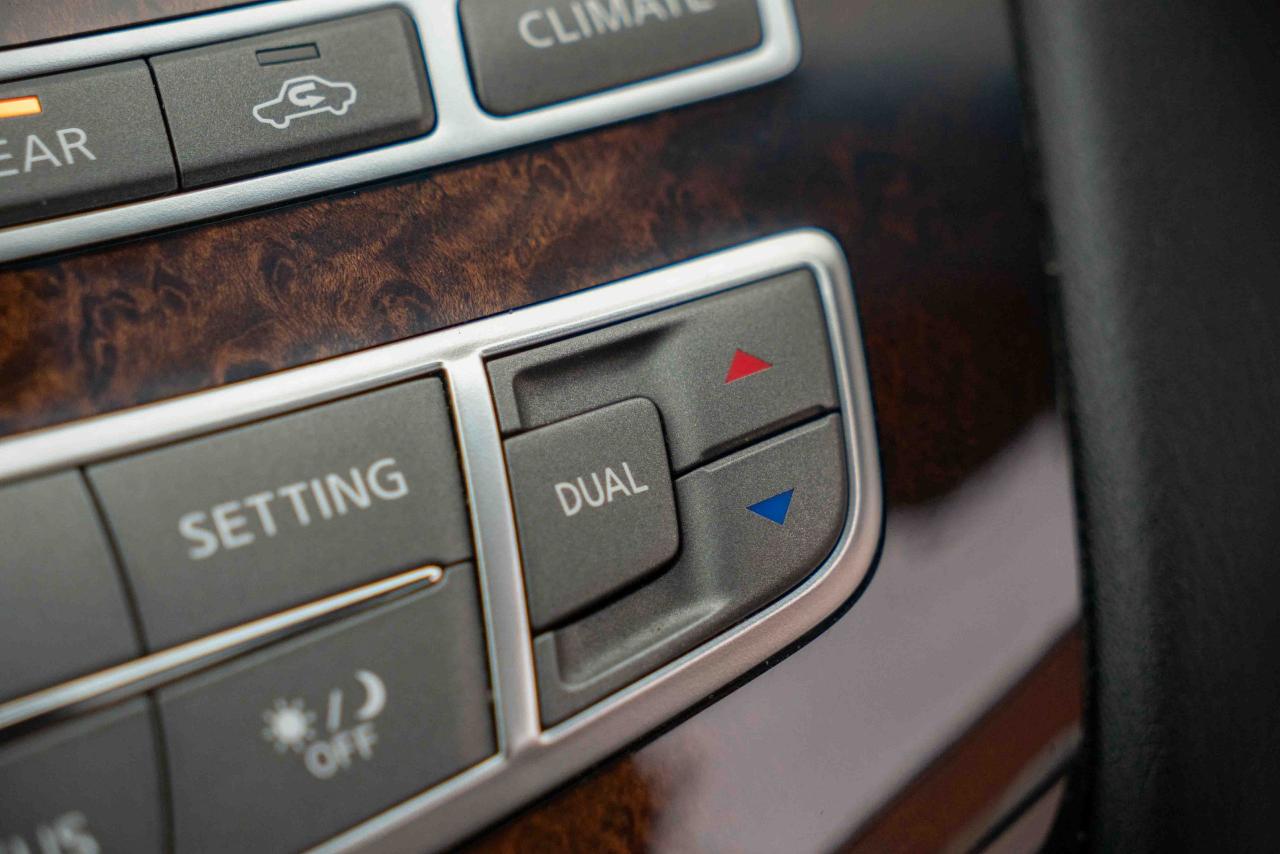 2013 Infiniti JX35 Base - Photo #42