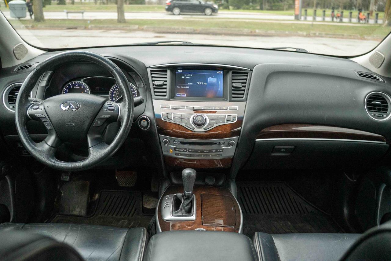 2013 Infiniti JX35 Base - Photo #47