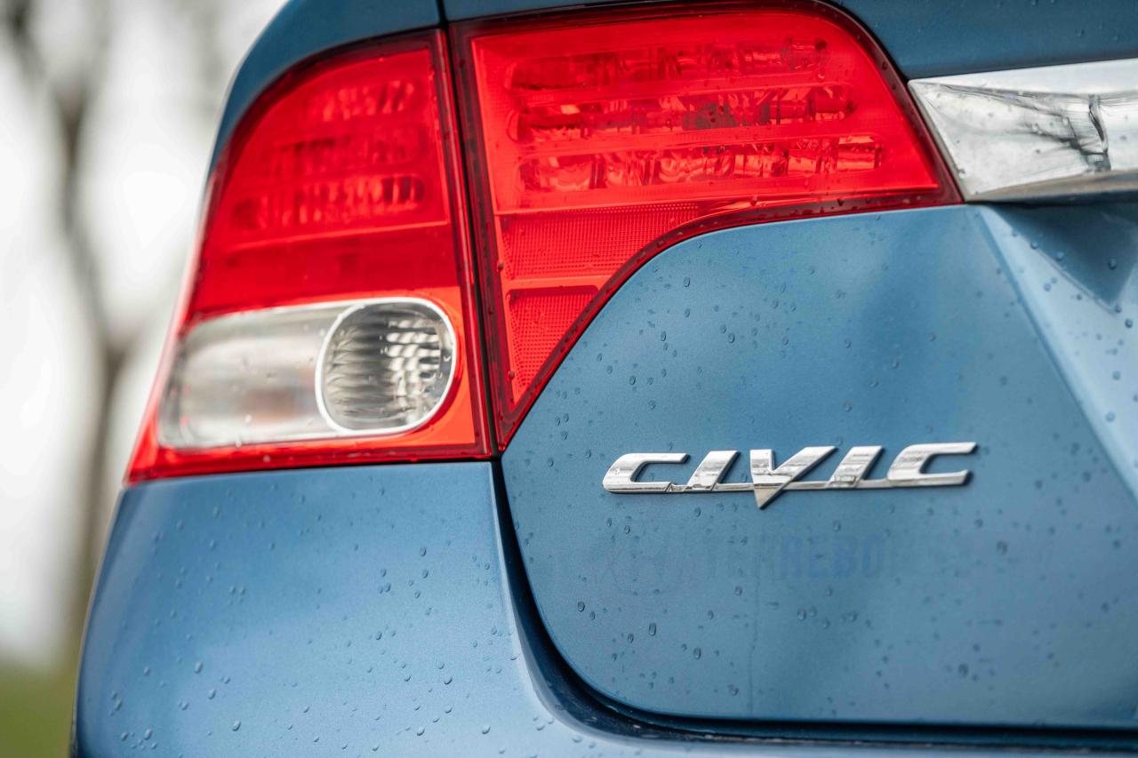 2009 Honda Civic DX - Photo #12