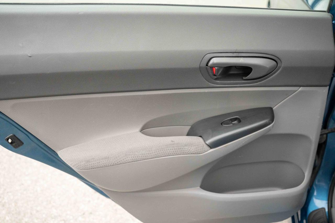2009 Honda Civic DX - Photo #32