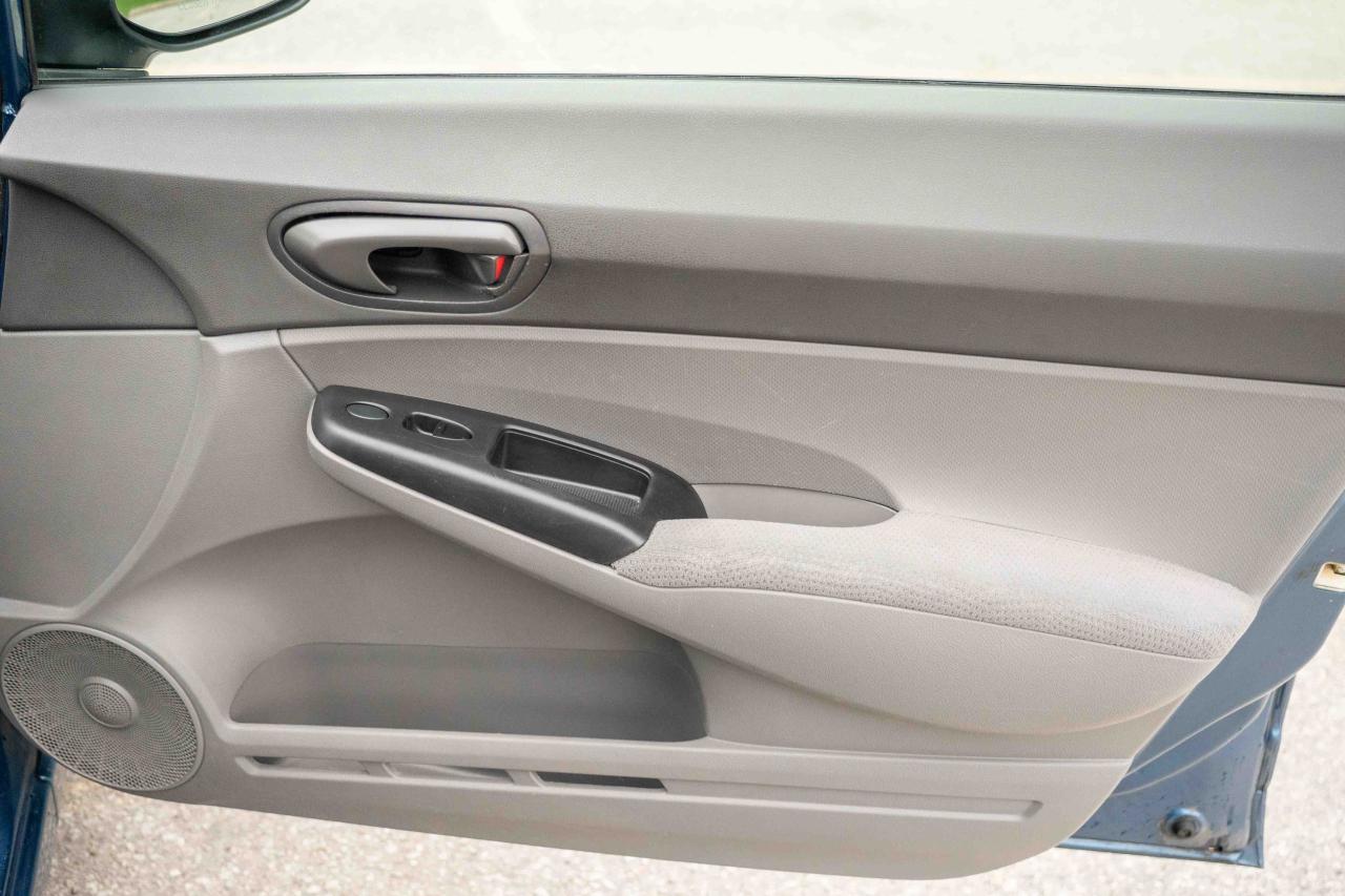 2009 Honda Civic DX - Photo #38