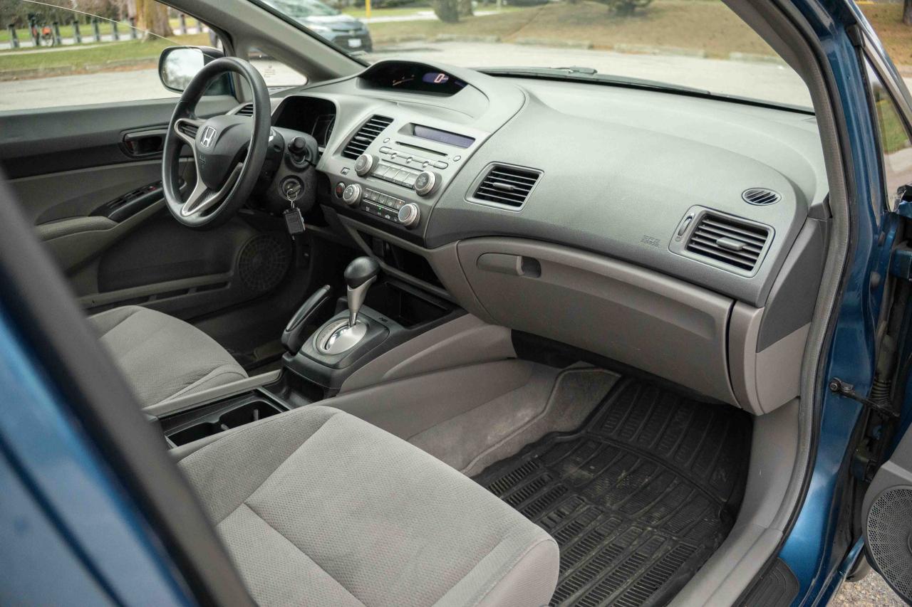 2009 Honda Civic DX - Photo #39
