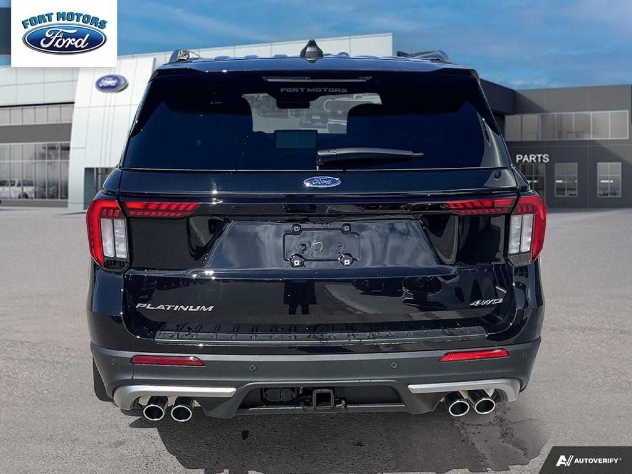 2025 Ford Explorer Platinum Photo4