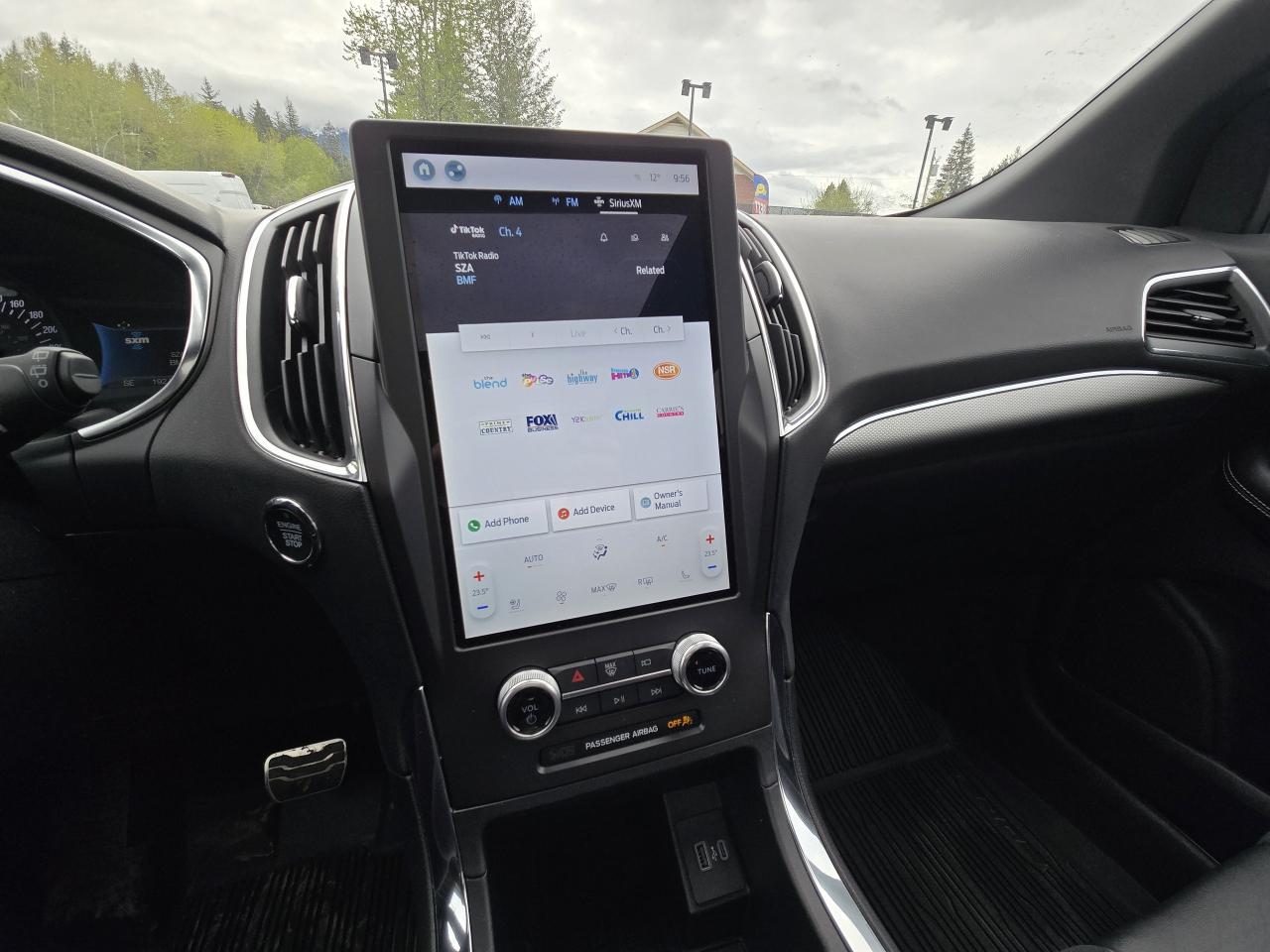 2021 Ford Edge ST Photo5