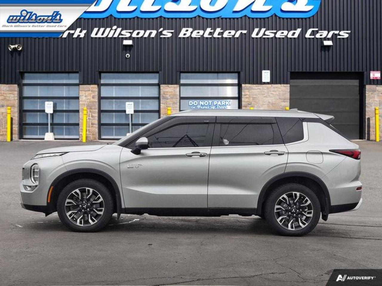 2024 Mitsubishi Outlander Plug-In Hybrid LE PHEV |Pano Roof | Leather | 7 Pass | Heated Seats + Steering | Adaptive Cruise |  & More! Photo