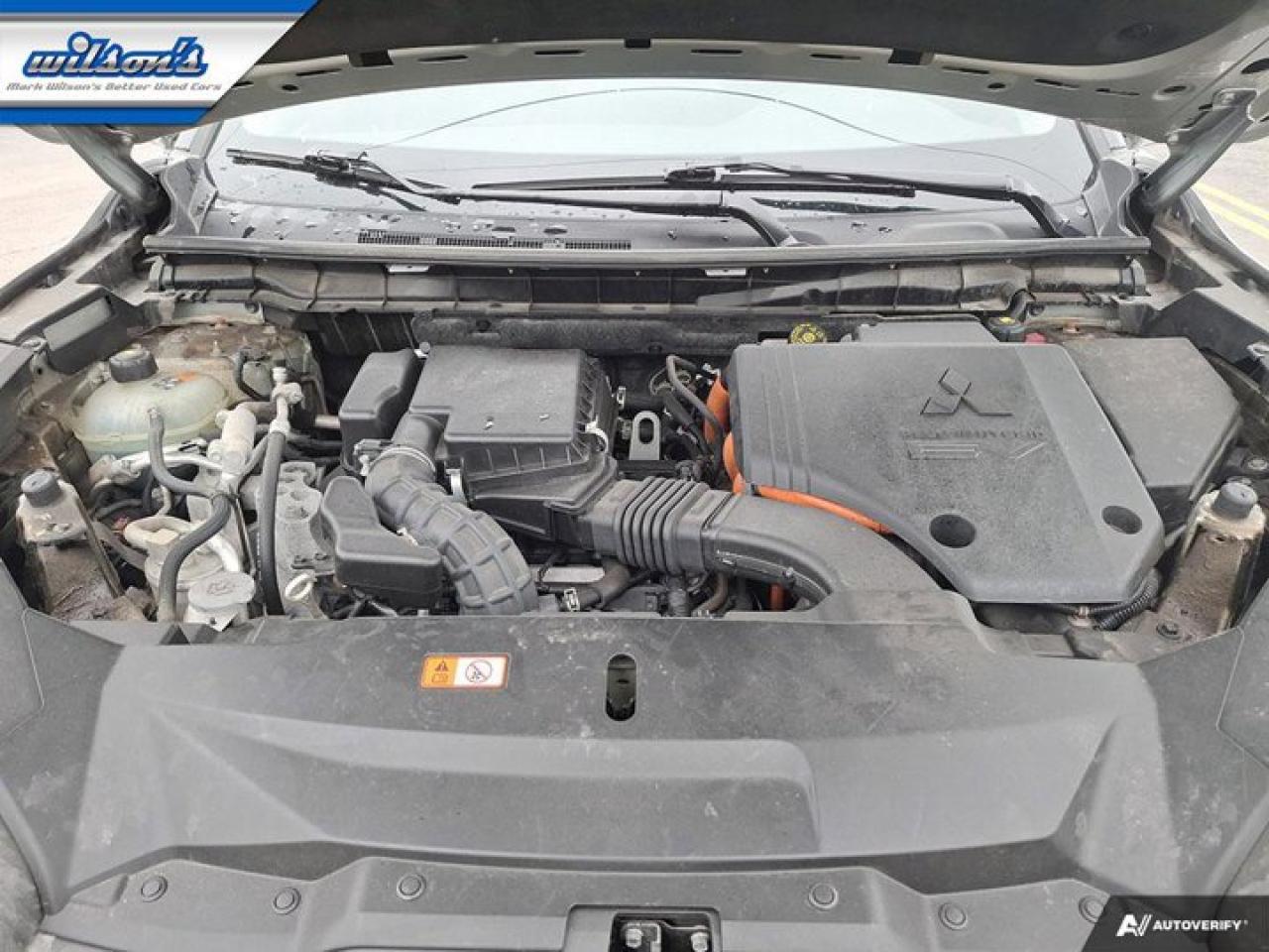 2024 Mitsubishi Outlander Plug-In Hybrid LE PHEV |Pano Roof | Leather | 7 Pass | Heated Seats + Steering | Adaptive Cruise |  & More! Photo