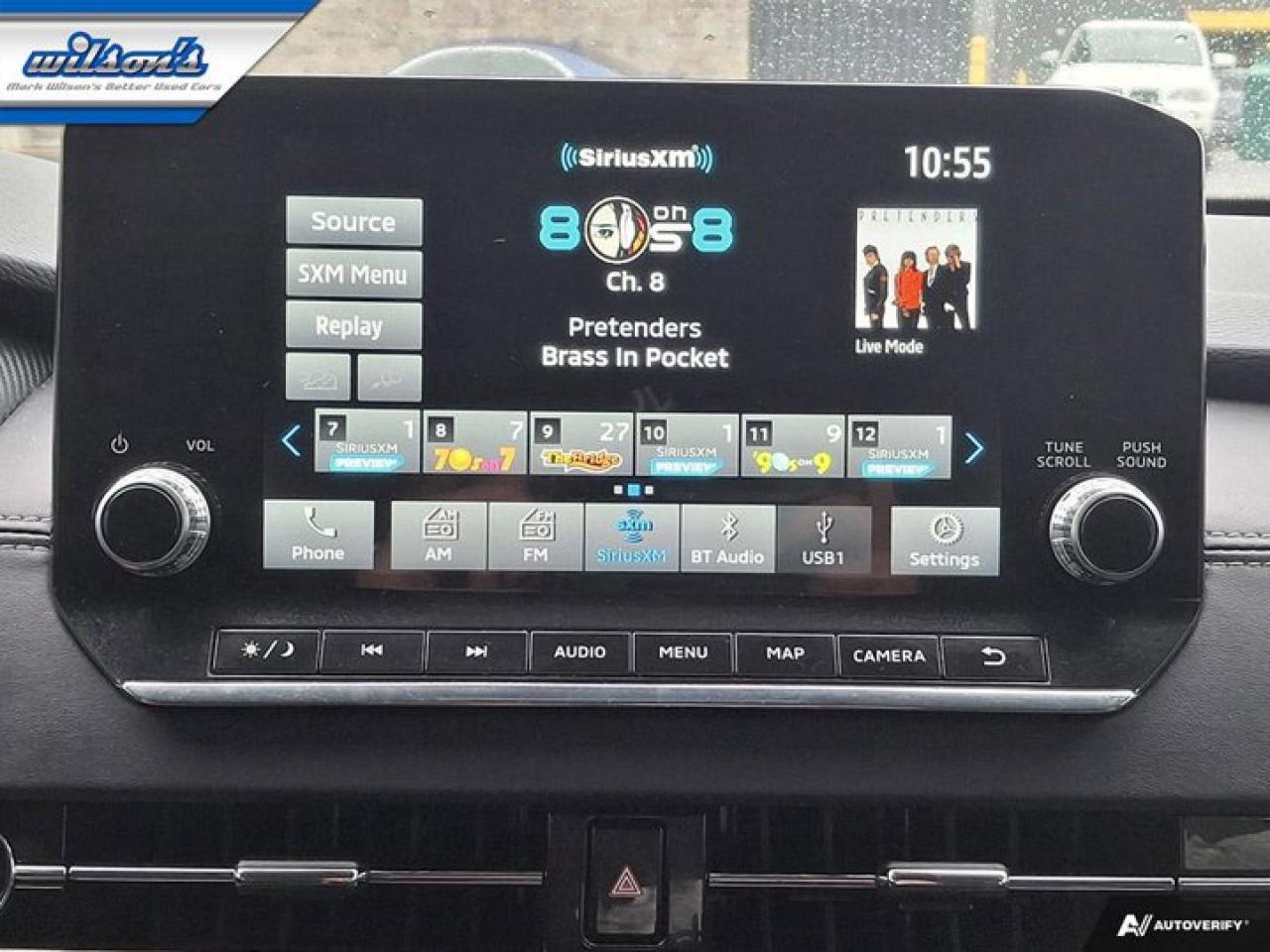 2024 Mitsubishi Outlander Plug-In Hybrid LE PHEV |Pano Roof | Leather | 7 Pass | Heated Seats + Steering | Adaptive Cruise |  & More! Photo