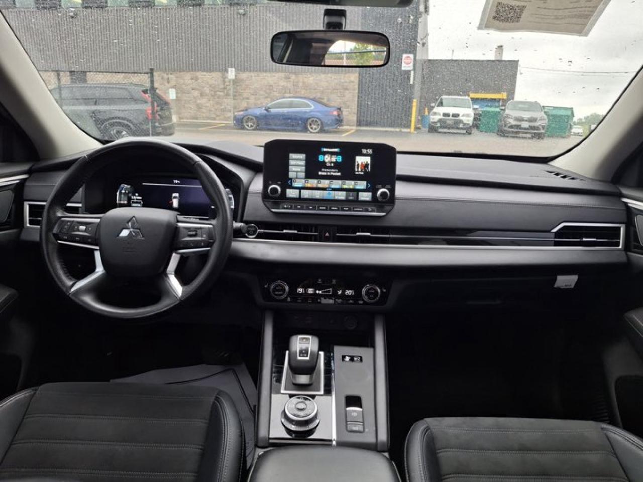 2024 Mitsubishi Outlander Plug-In Hybrid LE PHEV |Pano Roof | Leather | 7 Pass | Heated Seats + Steering | Adaptive Cruise |  & More! Photo